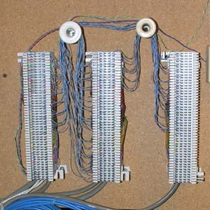 66 Punch Down 50 Pair Wiring Block with Mounting Bracket 66 Punch Down 50 Pair Wiring Block with Mounting Bracket